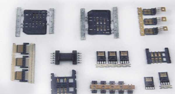 JTT-850D单滑板立式注塑机产品案例